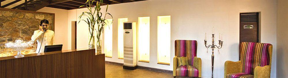 Lemon Tree Hotel, Tarudhan Valley, Manesar Gurgaon Exteriör bild