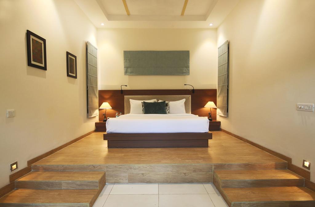 Lemon Tree Hotel, Tarudhan Valley, Manesar Gurgaon Exteriör bild