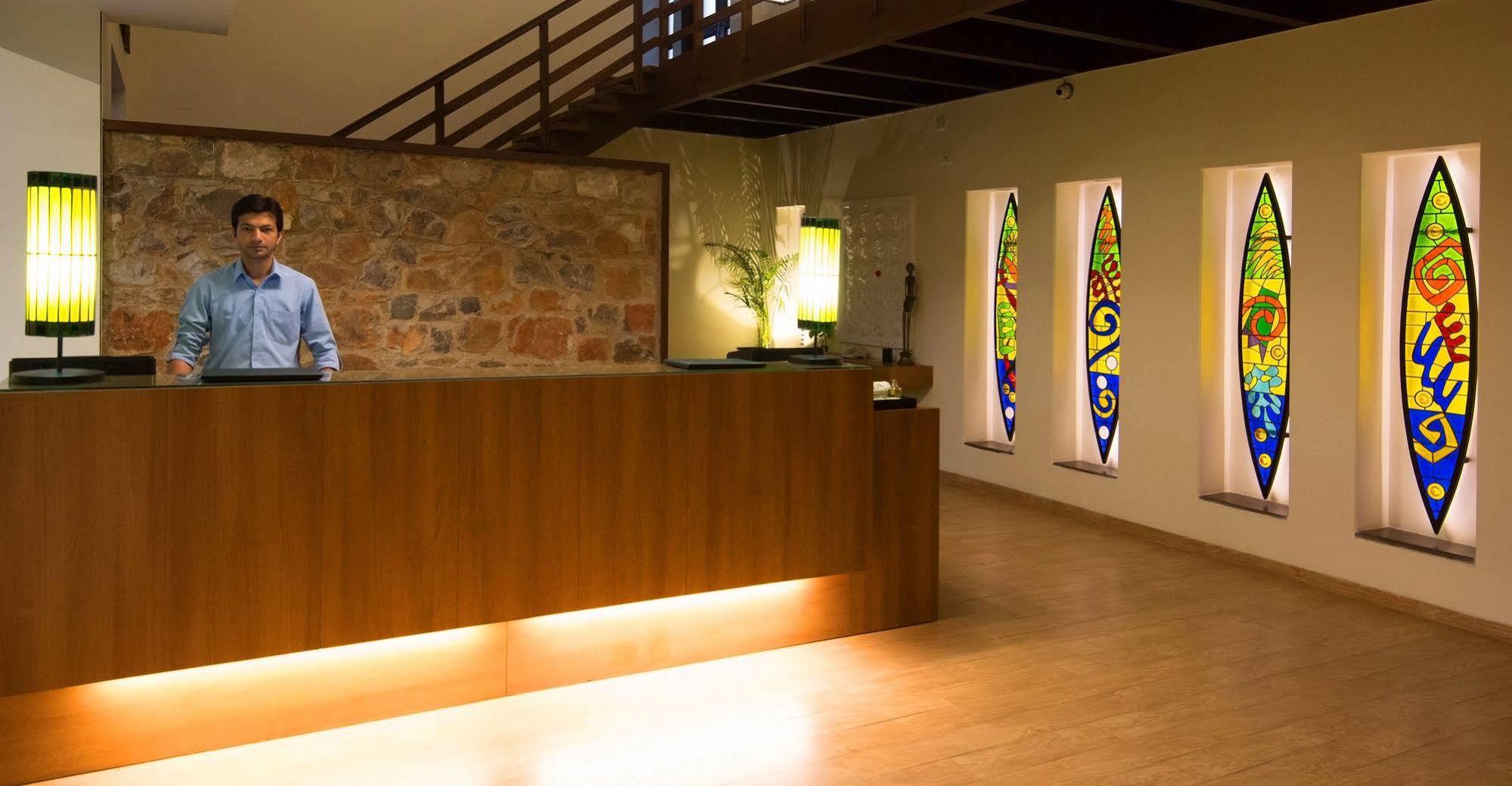 Lemon Tree Hotel, Tarudhan Valley, Manesar Gurgaon Exteriör bild